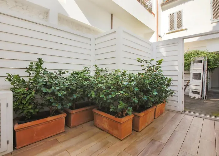 Garden House By Canto Degli Aranci